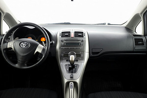 Toyota Auris Linea Sol ATM 1.6 91kW (5 foto / 8)