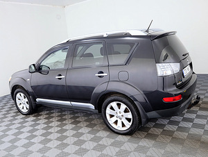 Mitsubishi Outlander Luxury 2.0 DI-D 103kW (4 foto / 7)
