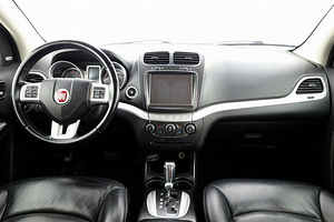 Fiat Freemont Luxury 4x4 ATM 2.0 JTD 125kW (5 foto / 9)