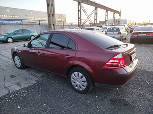 Ford Mondeo Facelift 1.8 81kW (4 foto / 7)