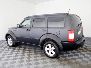 Dodge Nitro Comfort ATM 2.8 CRD 130kW (4 foto / 7)