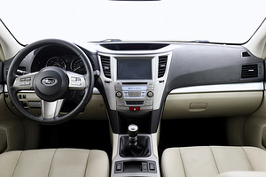 Subaru Outback Luxury 2.0 TD 110kW (5 foto / 8)