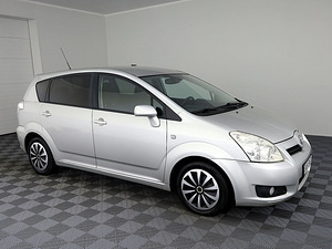 Toyota Corolla Verso Linea Sol Facelift 2.2 D-4D 100kW (1 foto / 7)