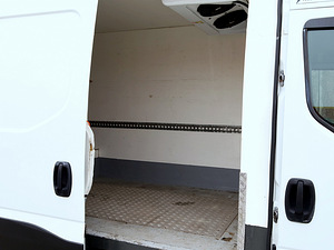 Iveco Daily Thermo Extralong 2.3 HPi 93kW (7 foto / 9)