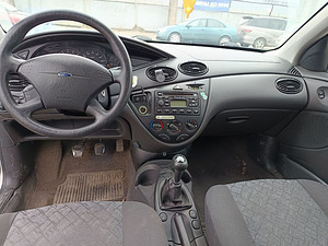 Ford Focus Comfort 1.4 55kW (5 foto / 7)