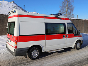 Ford Transit Ambulance 2.0 TDCi 74kW (3 foto / 9)