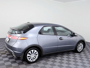 Honda Civic Elegance 1.3 61kW (3 foto / 7)