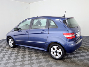 Mercedes-Benz B 180 Avantgarde Facelift ATM 2.0 85kW (4 foto / 7)