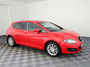 SEAT Leon Comfortline Facelift 1.6 TDI 77kW (1 foto / 8)