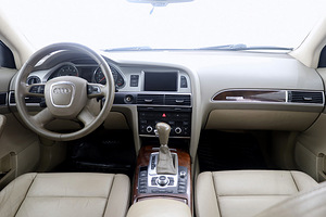 Audi A6 Highline Quattro ATM 3.0 TDI 171kW (5 foto / 7)