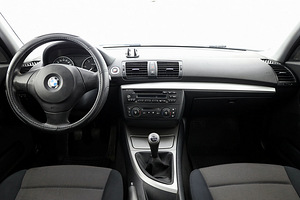 BMW 118 Business 2.0 D 90kW (5 foto / 7)