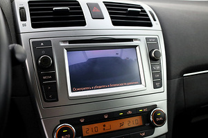 Toyota Avensis Linea Sol Facelift LPG ATM 1.8 108kW (8 foto / 9)