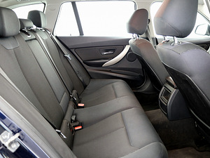 BMW 320 xDrive Touring ATM 2.0 D 135kW (7 foto / 8)