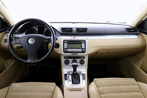 Volkswagen Passat Highline ATM 2.0 110kW (5 foto / 7)