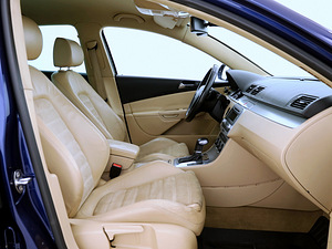 Volkswagen Passat Highline ATM 2.0 110kW (6 foto / 7)
