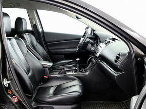 Mazda 6 Elegance 2.2 MZR-CD 120kW (6 foto / 8)