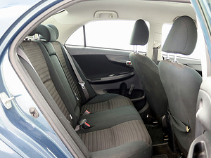 Toyota Corolla Linea Sol 1.6 91kW (7 foto / 8)