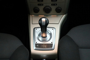 Opel Astra Elegance Facelift ATM 1.6 85kW (8 foto / 8)