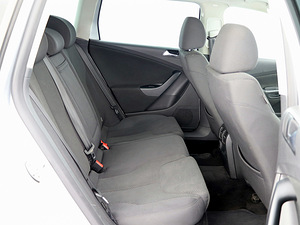 Volkswagen Passat Comfortline Facelift ATM 2.0 TDI 103kW (7 foto / 7)