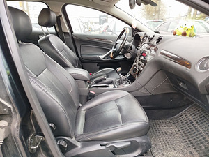 Ford Mondeo Ghia Luxury 2.0 TDCi 103kW (6 foto / 7)