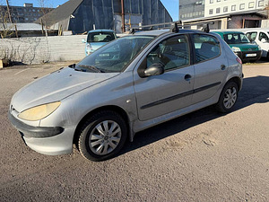 Peugeot 206 Elegance 1.4 HDi 50kW (2 foto / 7)