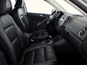 Volkswagen Tiguan Highline 4x4 ATM 2.0 125kW (6 foto / 8)