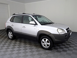 Hyundai Tucson Comfort 4x4 2.0 104kW (1 foto / 7)