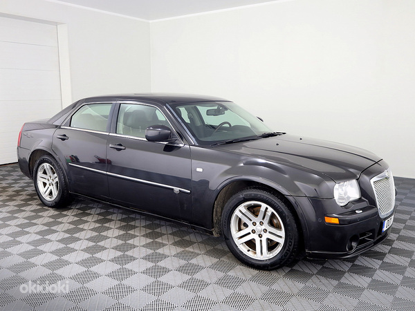Chrysler 300 C SRT Design 3.0 CRD 155kW