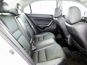 Honda Accord Luxury Facelift ATM 2.0 114kW (7 foto / 7)