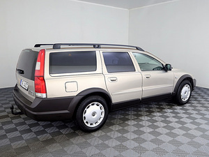 Volvo XC70 Summum AWD ATM 2.4 147kW (3 foto / 7)