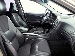 Volvo XC70 Summum AWD ATM 2.4 147kW (6 foto / 7)