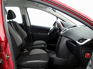 Peugeot 207 Elegance LPG 1.4 70kW (6 foto / 7)