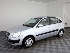 Kia Rio Comfort 1.5 CRDi 81kW (2 foto / 7)