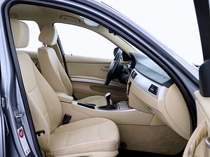 BMW 318 Touring Facelift 2.0 D 105kW (6 foto / 8)