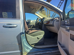 Chrysler Grand Voyager Luxury LPG ATM 3.8 142kW (5 foto / 9)