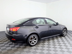 Lexus IS 220 Luxury 2.2 D 130kW (6 foto / 9)