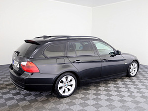 BMW 325 xDrive Executive ATM 3.0 Xi 160kW (3 foto / 8)