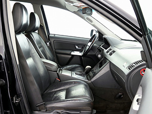 Volvo XC90 Summum LPG ATM 2.5 154kW (6 foto / 8)