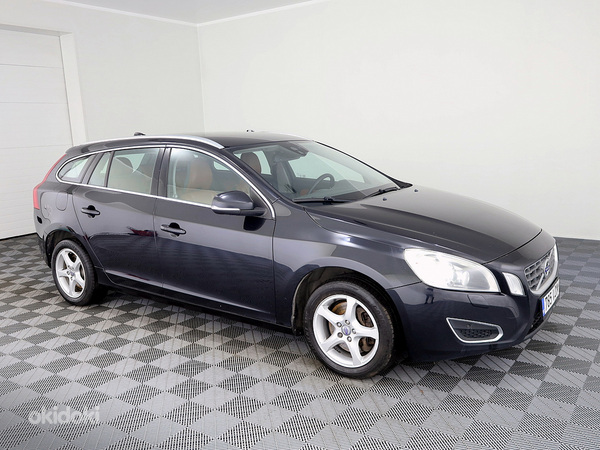 Volvo V60 Summum AWD 4x4 ATM 2.4 D5 151kW