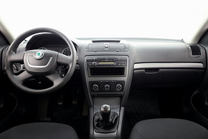 Skoda Octavia Comfortline Facelift 1.2 77kW (5 foto / 8)