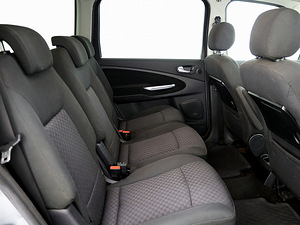 Ford Galaxy Ghia ATM 2.0 TDCi 96kW (7 foto / 8)