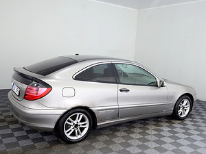Mercedes-Benz C 180 Luxury ATM 1.8 105kW (3 foto / 7)