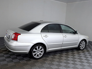 Toyota Avensis Linea Sol Facelift 2.0 108kW (3 foto / 9)