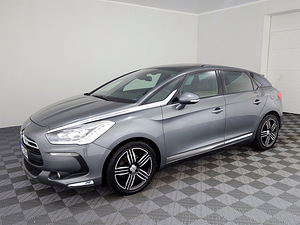 Citroen DS5 Luxury ATM 1.6 115kW (2 foto / 8)