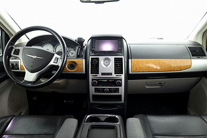 Chrysler Grand Voyager Limited ATM 2.8 CRD 120kW (5 foto / 8)