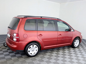 Volkswagen Touran Comfortline Facelift 1.9 TDI 77kW (3 foto / 7)