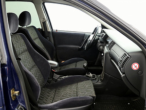 Opel Vectra Sport Edition 2.0 100kW (6 foto / 7)