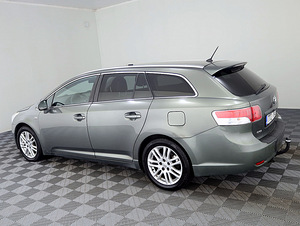 Toyota Avensis Linea Sol ATM 2.2 D-CAT 110kW (4 foto / 8)