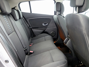 Renault Megane Elegance 1.6 81kW (7 foto / 8)