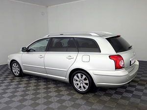 Toyota Avensis Linea Sol Facelift ATM 1.8 95kW (4 foto / 8)